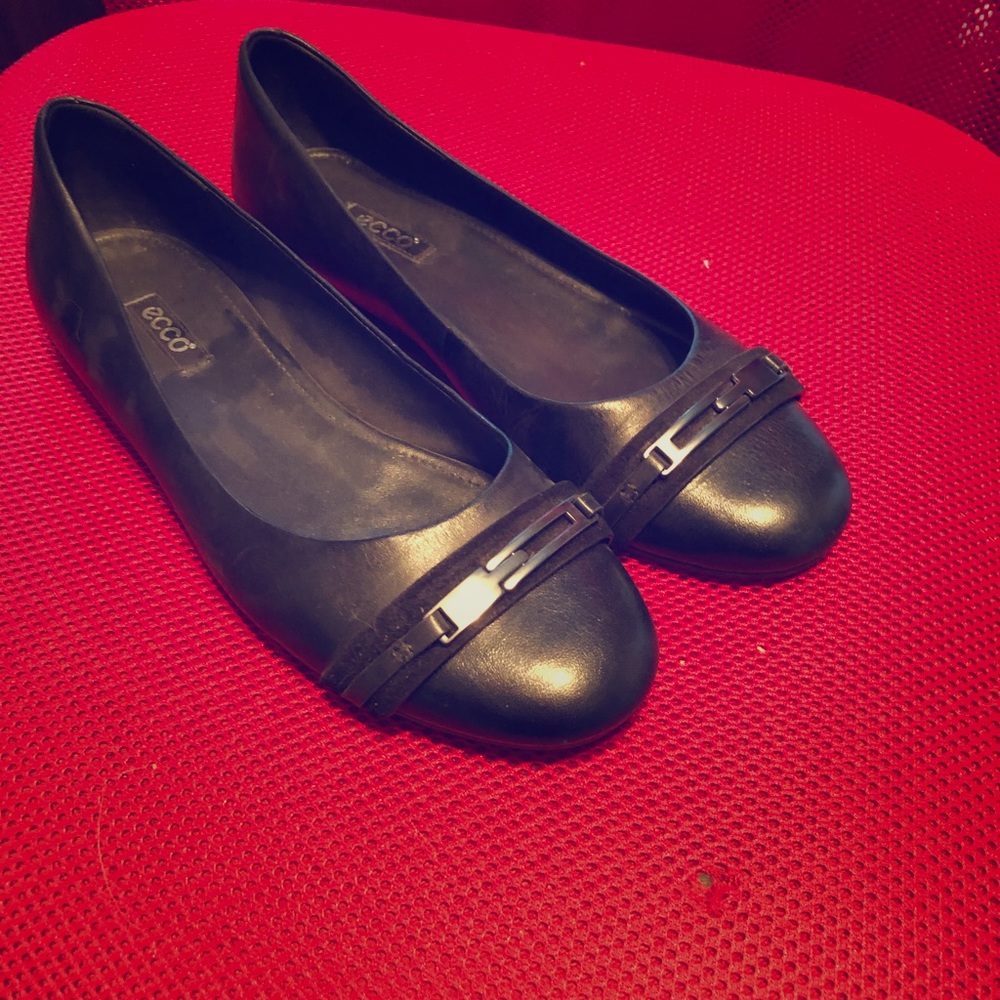 Ecco Flats